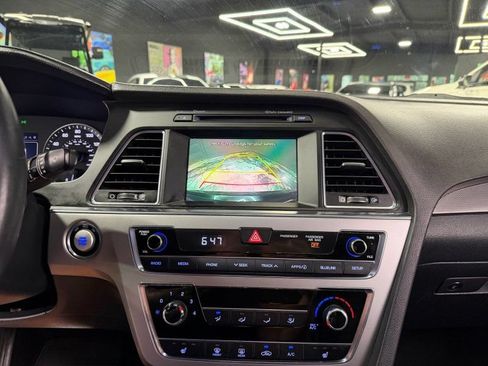 Used 2016 Hyundai Sonata Sport w/ Option Group 1V FWD image 14