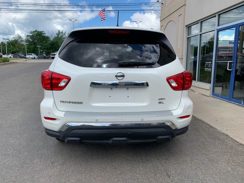 Used 2018 Nissan Pathfinder SL AWD/4WD image 6