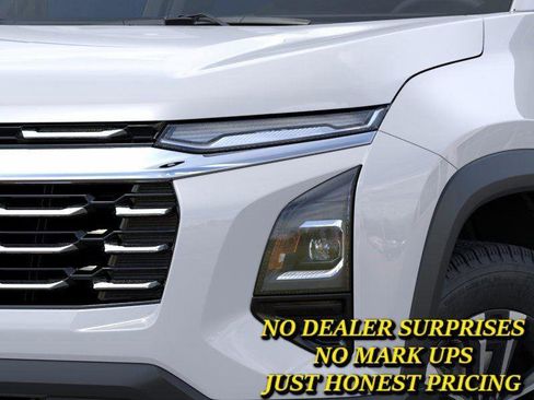 New 2026 Chevrolet Equinox LT w/ Safety and Technology Package FWD image 10