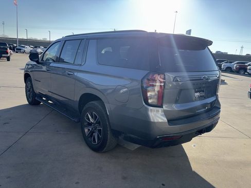 Used 2022 Chevrolet Suburban Z71 image 7