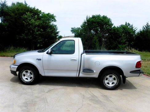 Used 2002 Ford F150 XLT RWD image 10