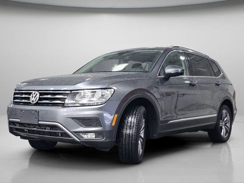 Used 2020 Volkswagen Tiguan SEL AWD/4WD image 21