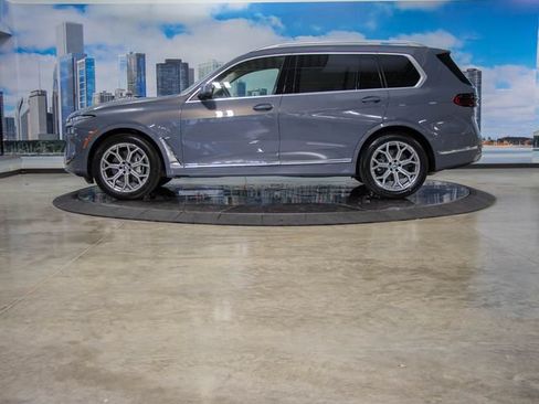 Used 2026 BMW X7 xDrive40i AWD/4WD image 5