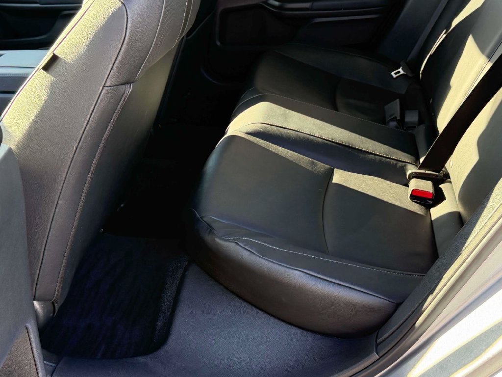 Used 2017 Honda Civic Touring image 29