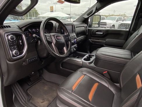 Used 2023 GMC Sierra 2500 AT4 image 13