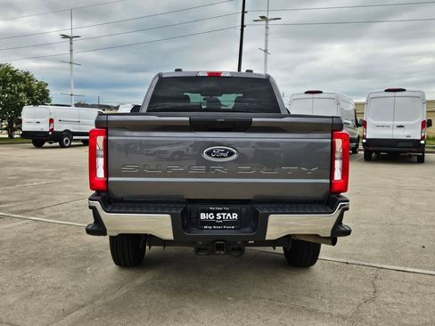 Certified 2025 Ford F250 XLT AWD/4WD image 6