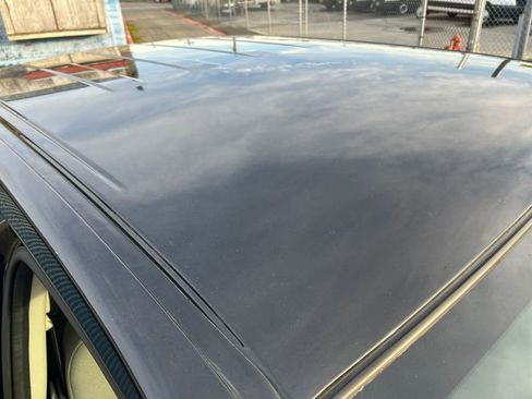 Used 2021 Nissan Frontier SV w/ Midnight Edition Floor Mats image 28