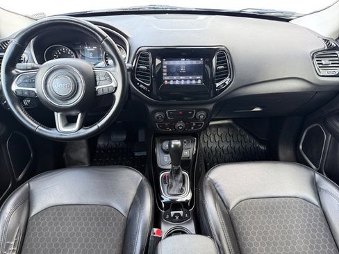 Used 2020 Jeep Compass Latitude AWD/4WD image 13