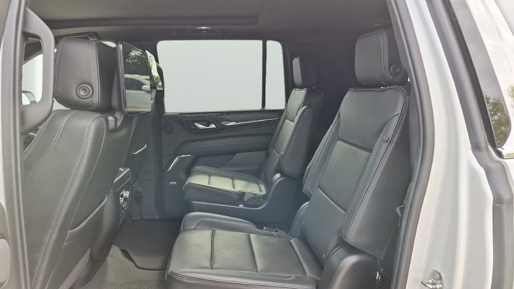 Used 2023 GMC Yukon XL Denali w/ Max Trailering Package AWD/4WD image 26