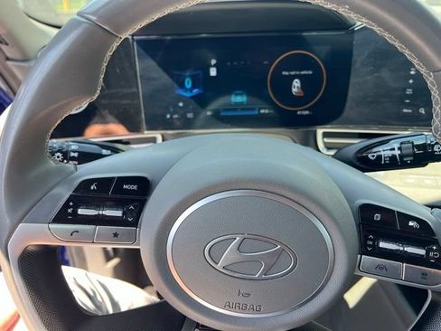 Used 2024 Hyundai Elantra SEL w/ Convenience Package FWD image 10