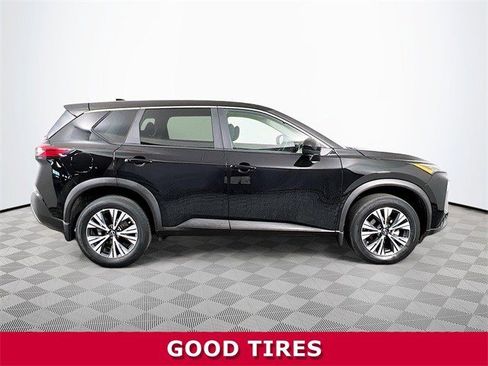 Used 2023 Nissan Rogue SV image 31
