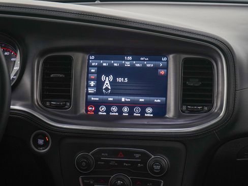 Used 2020 Dodge Charger SXT w/ Plus Group image 15