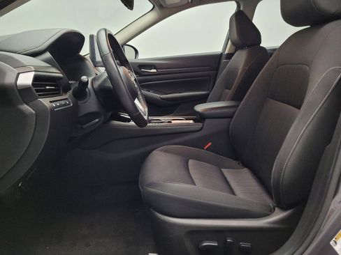 Used 2024 Nissan Altima 2.5 SV w/ SV Premium Package image 17