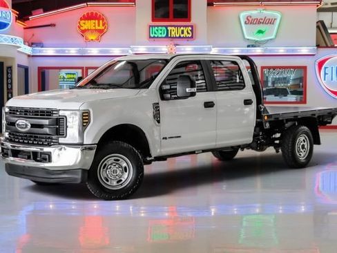 Used 2018 Ford F250 XL w/ Power Equipment Group AWD/4WD image 2
