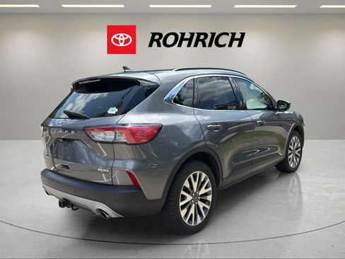 Used 2022 Ford Escape Titanium w/ Class II Trailer Tow Package AWD/4WD image 6