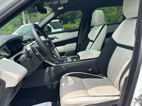Used 2022 Land Rover Range Rover Velar R-Dynamic S image 15