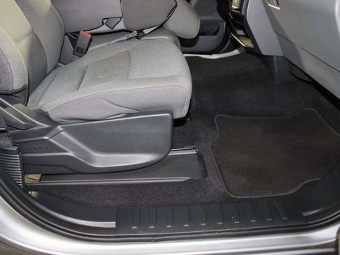 Certified 2025 Ford F150 XLT w/ Equipment Group 301A Standard image 10