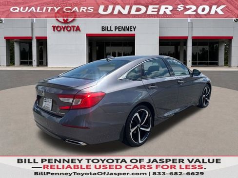 Used 2018 Honda Accord Sport image 5