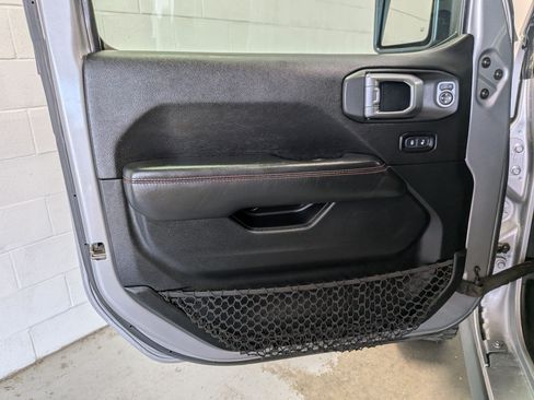 Used 2020 Jeep Gladiator Rubicon AWD/4WD image 15