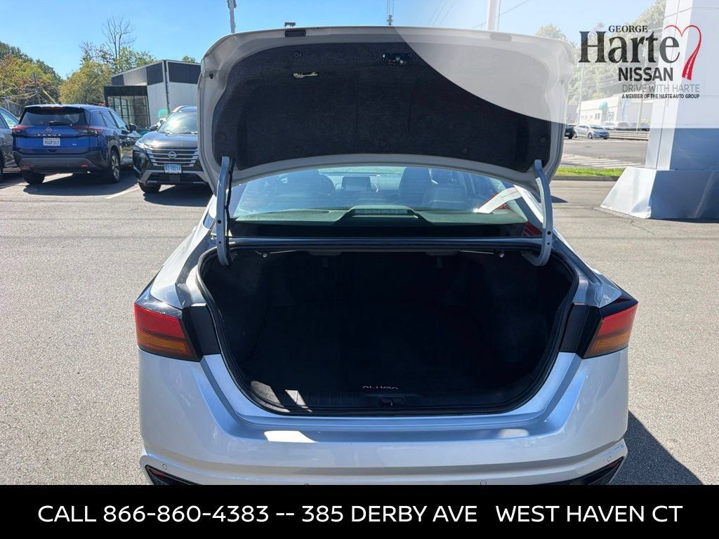 Certified 2024 Nissan Altima 2.5 SR w/ SR Premium Package AWD/4WD image 23