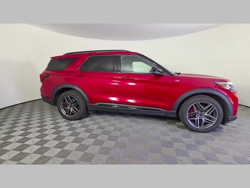 Used 2026 Ford Explorer ST-Line w/ ST-Line Street Pack RWD image 35
