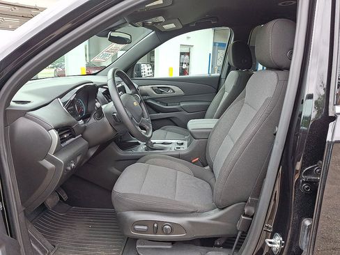Certified 2023 Chevrolet Traverse LT AWD/4WD image 11