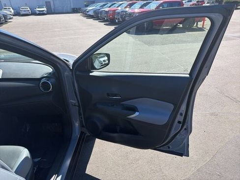 Used 2024 Nissan Kicks SR w/ SR Premium Package image 18