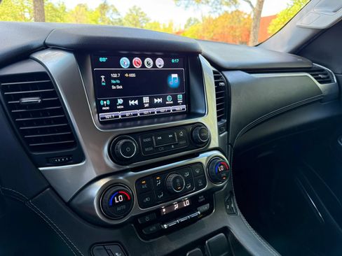 Used 2019 Chevrolet Tahoe LT RWD image 19