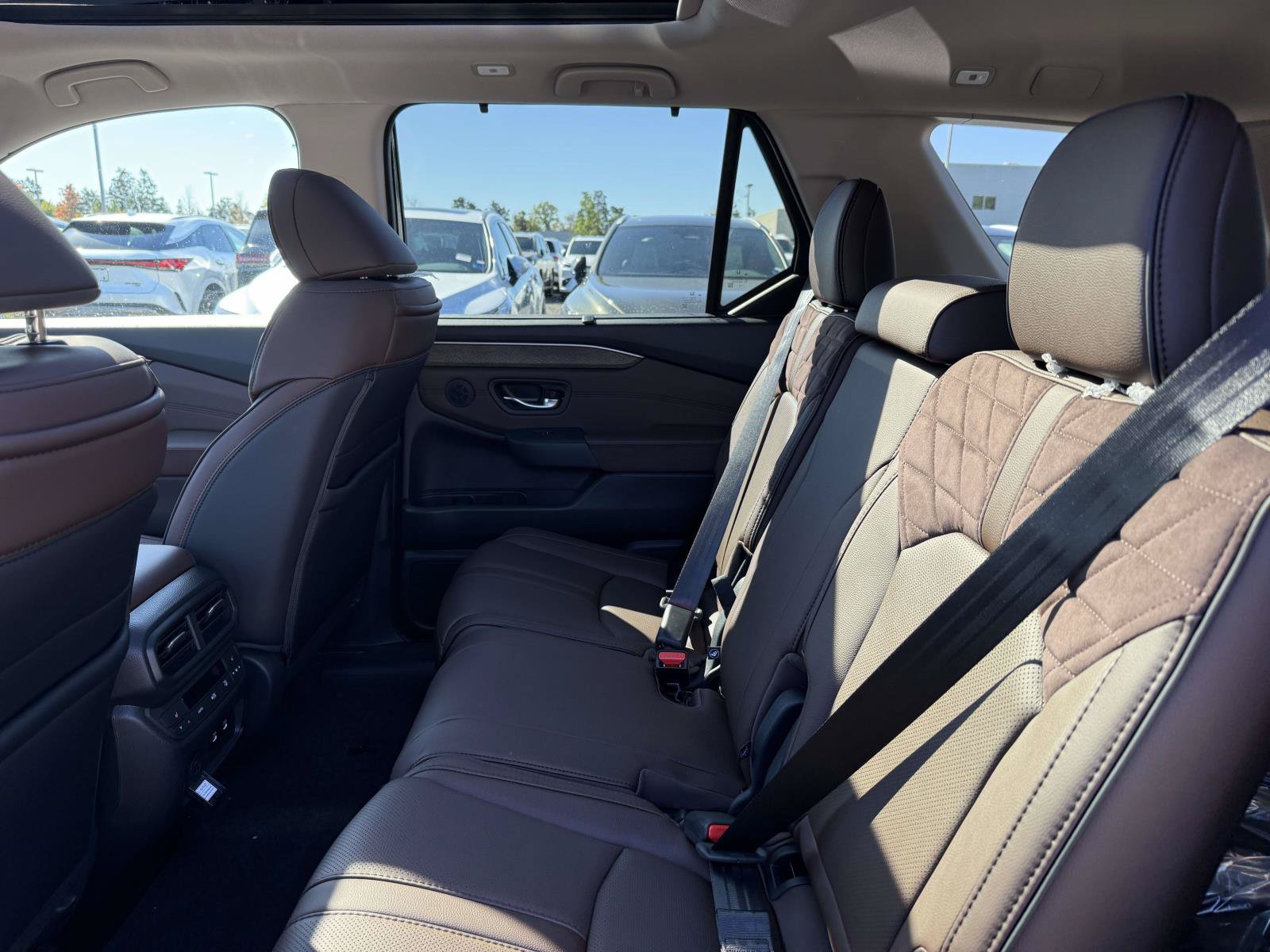 New 2026 Honda Pilot Elite image 13