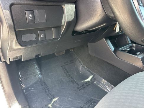 Used 2022 Toyota Tacoma SR RWD image 31
