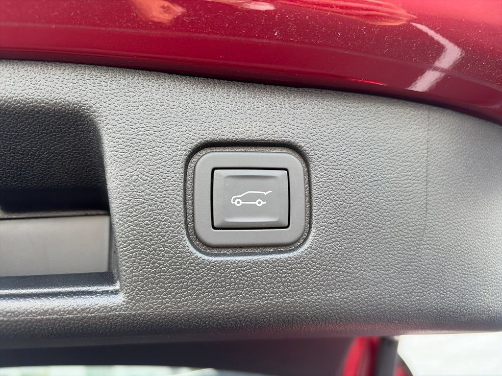 New 2025 Chevrolet Blazer EV LT AWD/4WD image 8