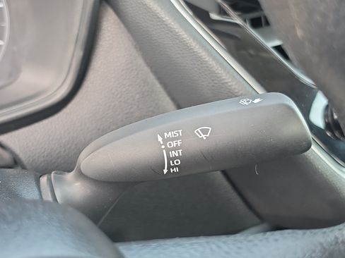 Used 2023 Toyota Corolla LE FWD image 21