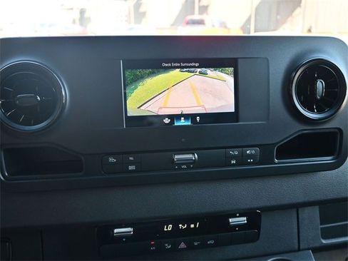 Used 2024 Mercedes-Benz Sprinter 144 Cargo image 11