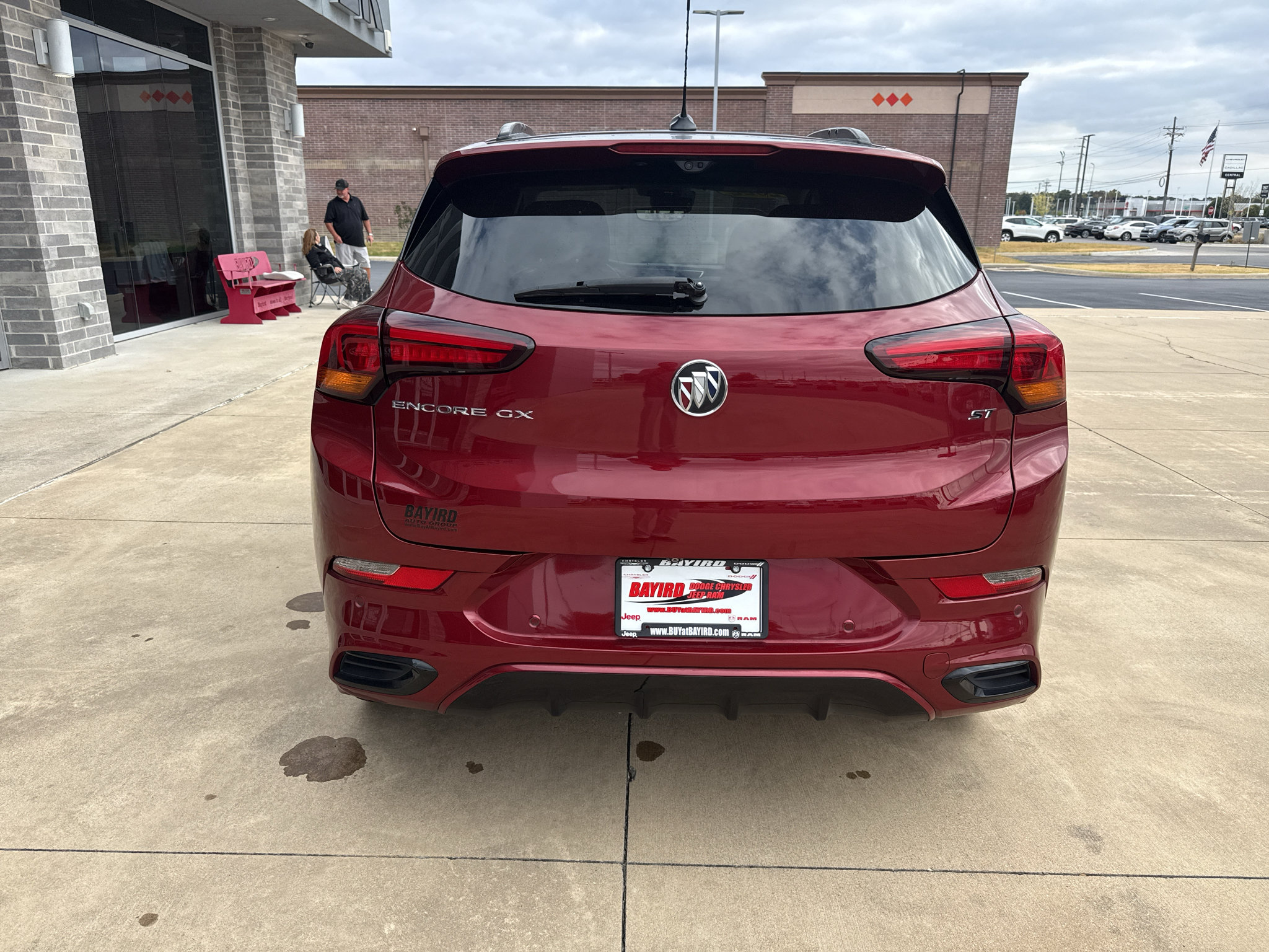 Used 2022 Buick Encore GX Essence w/ Advanced Technology Package FWD image 6