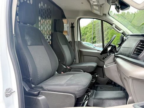 Certified 2025 Ford Transit 250 Low Roof w/ Exterior Upgrade Package RWD image 19