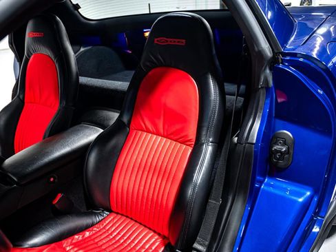 Used 2002 Chevrolet Corvette Z06 w/ Memory Pkg image 17