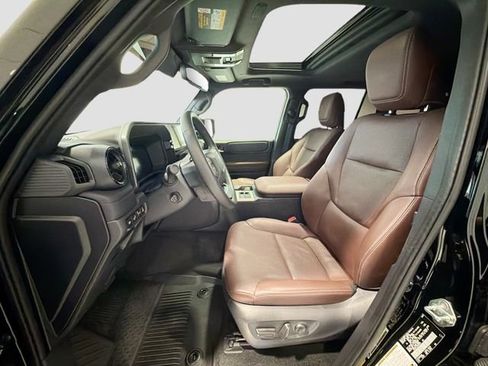 Certified 2025 Toyota Land Cruiser image 17