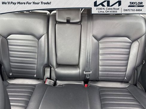 Used 2022 Ford Edge SEL image 15