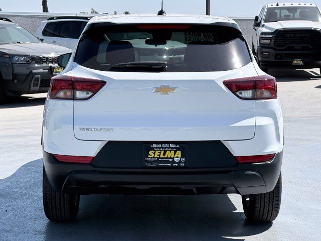 Used 2026 Chevrolet TrailBlazer LS w/ LS Convenience Package FWD image 6