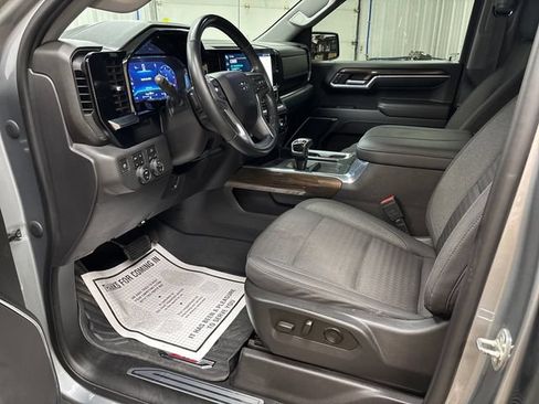 Used 2023 Chevrolet Silverado 1500 RST w/ Z71 Off-Road Package AWD/4WD image 10