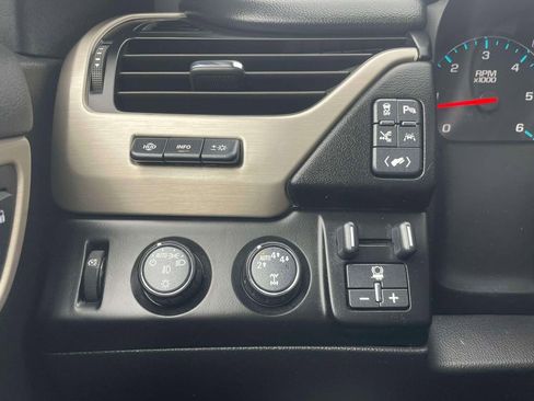 Used 2020 GMC Yukon XL Denali w/ Denali Ultimate Package image 22