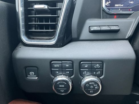 Used 2024 GMC Sierra 3500 Denali Ultimate image 23