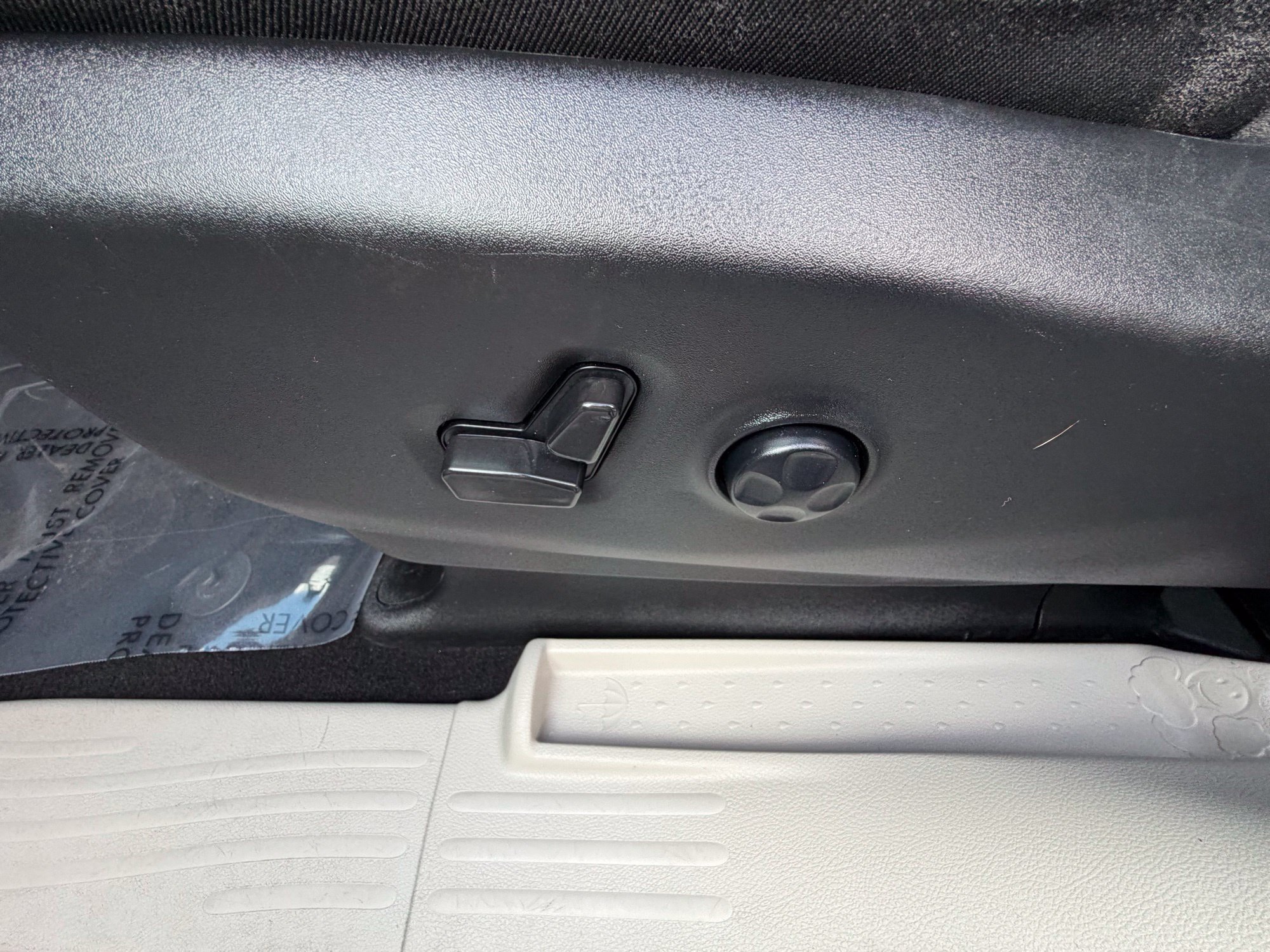 Used 2023 Chrysler Pacifica Limited FWD image 20
