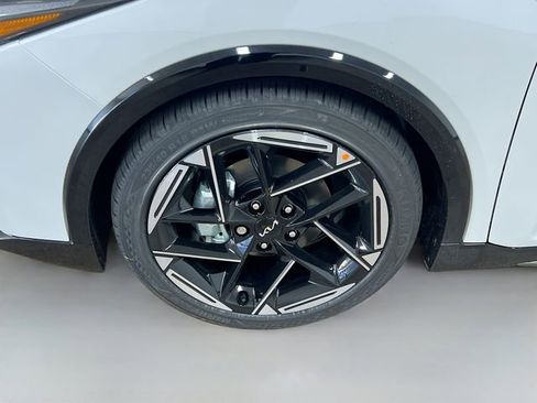 New 2025 Kia K4 GT-Line image 31