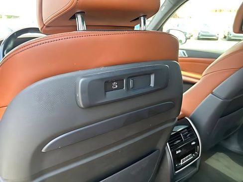 Used 2022 BMW X5 xDrive45e w/ M Sport Package AWD/4WD image 22
