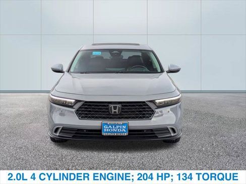 Used 2023 Honda Accord Touring image 3