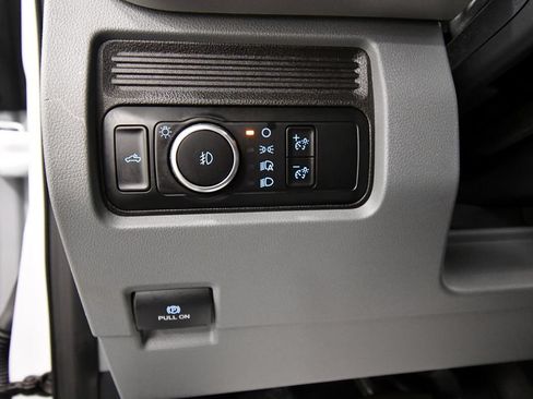 Used 2024 Ford F250 XL w/ FX4 Off-Road Package AWD/4WD image 18