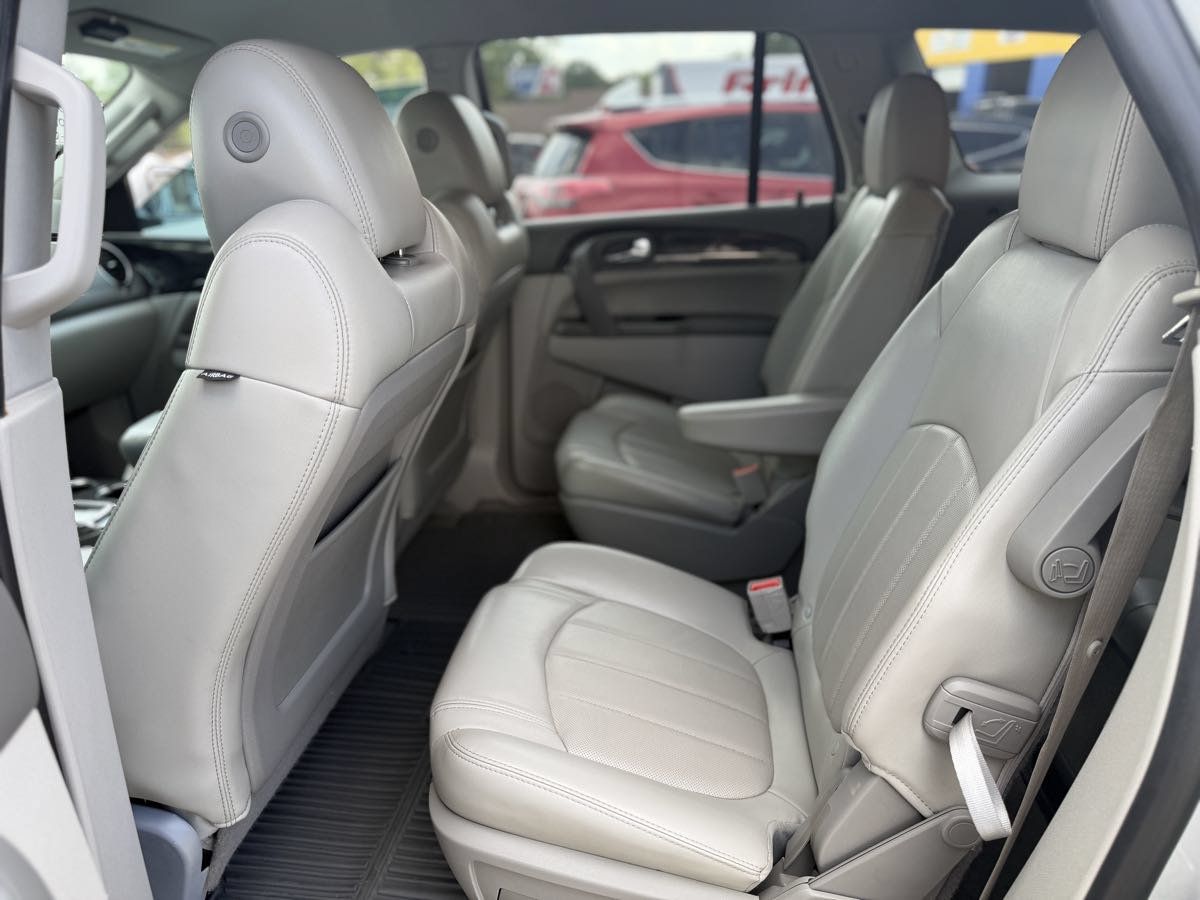 Used 2015 Buick Enclave Leather FWD image 14