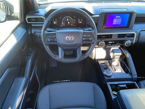 Used 2025 Toyota Tacoma SR image 19