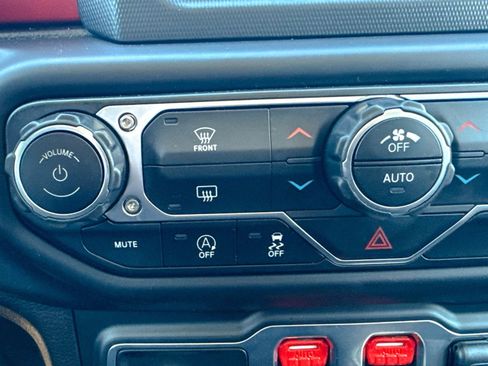 Used 2019 Jeep Wrangler Rubicon image 26